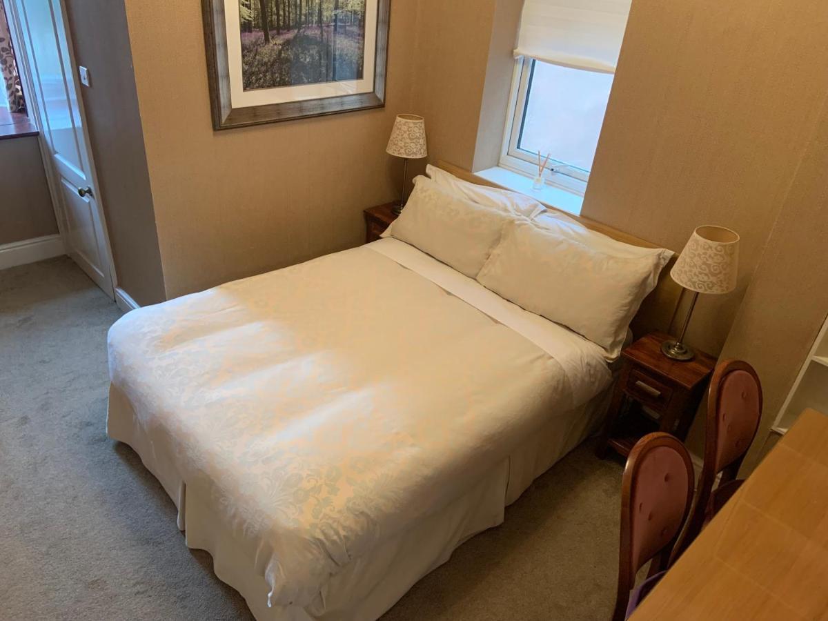 Entire Seaside Home, Sleeps 8, All En-Suite Rooms New Brighton Exterior foto