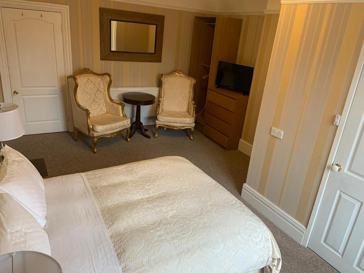 Entire Seaside Home, Sleeps 8, All En-Suite Rooms New Brighton Exterior foto